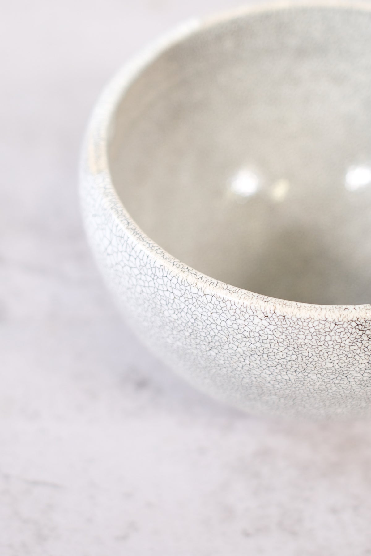 Japanese ceramic bowl with white crackle glaze