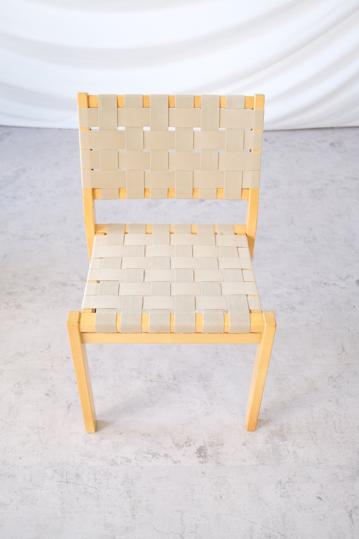 Alvar Aalto Artek 611 -tuolit