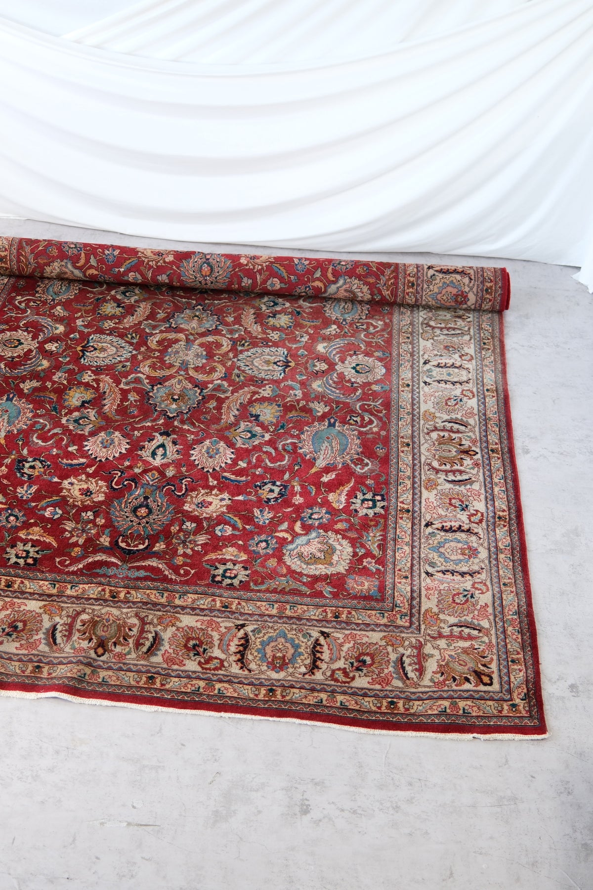 Stor handknuten persisk matta 360 × 260 cm