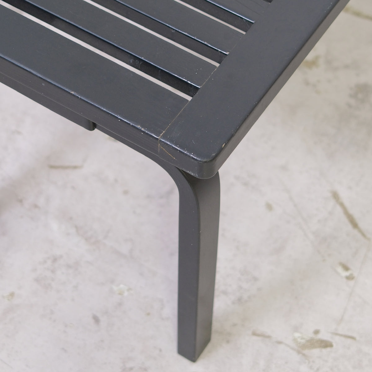 Artek bänk 153A – svart
