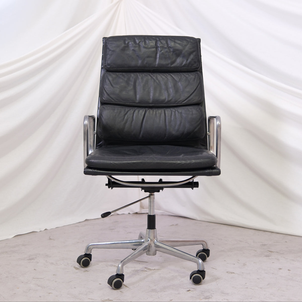 Vitra Charles & Ray Eames EA 219 kontorsstol – Herman Miller