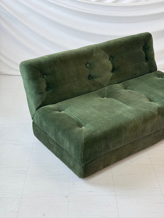 Easy soffa av Ahti Taskinen