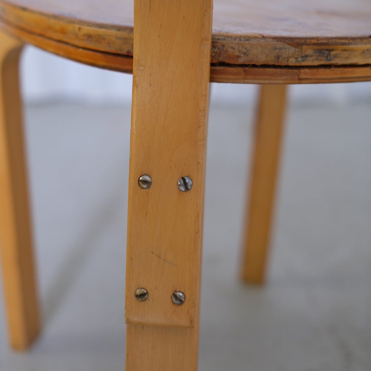 Alvar Aalto 69 Sandwich -tuolit, valmistaja Artek, 1930-luku
