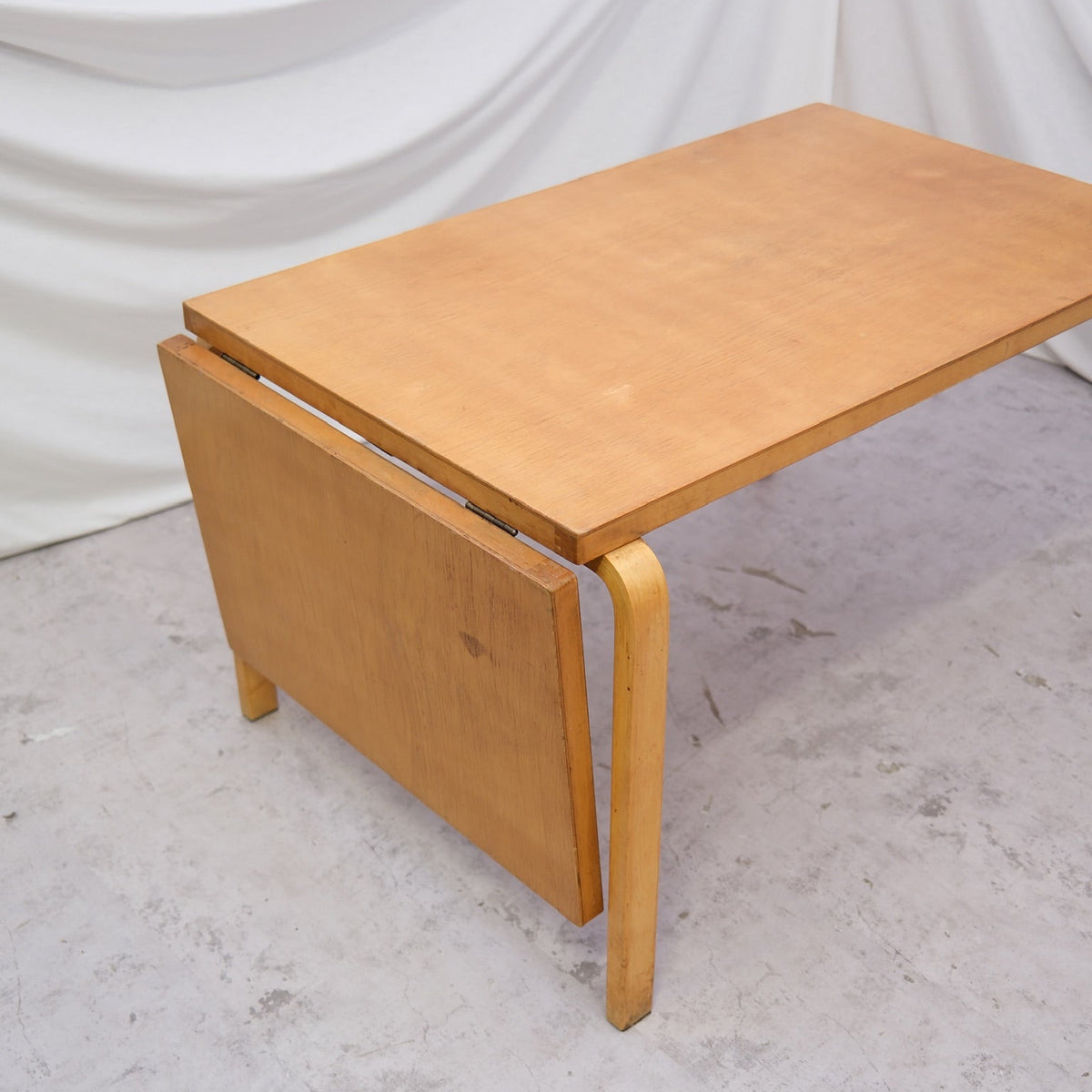 Alvar Aalto -klaffiruokapöytä, 1940–1950-luku