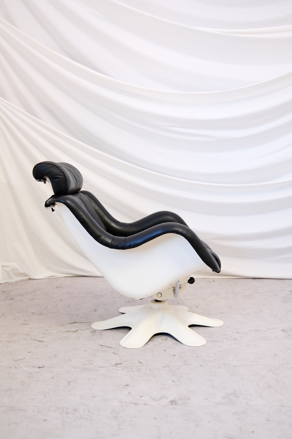 Yrjö Kukkapuro Karuselli armchair - Haimi 1960s - Black Leather