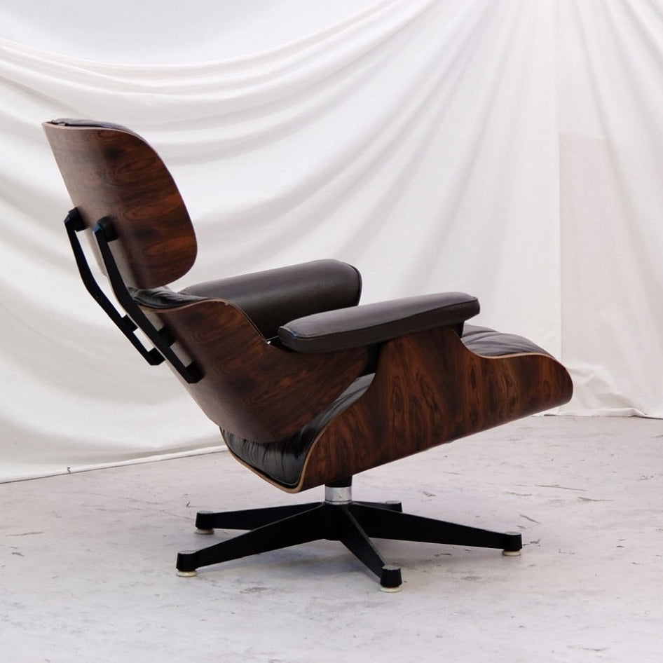 Vintage Charles & Ray Eames Lounge Chairs - Rosewood & Dark Brown leather