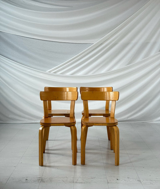 Artek stol 69 av Alvar Aalto (set om 4)