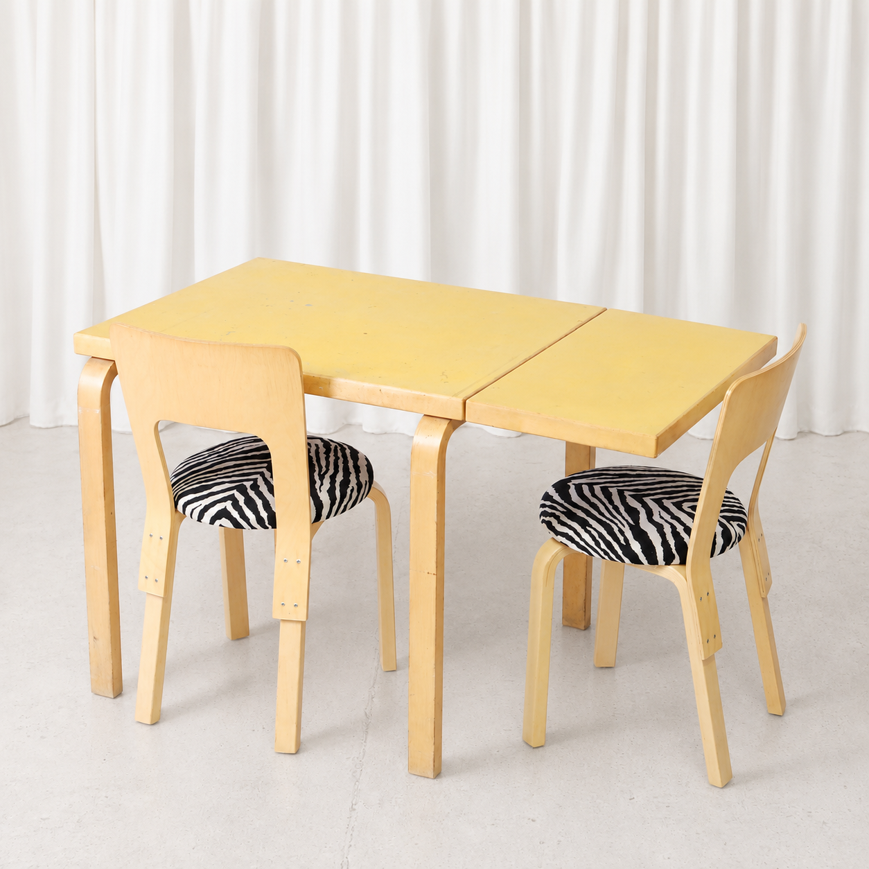 Alvar Aalto DL82 Drop-Leaf Table with Yellow Linoleum for Artek